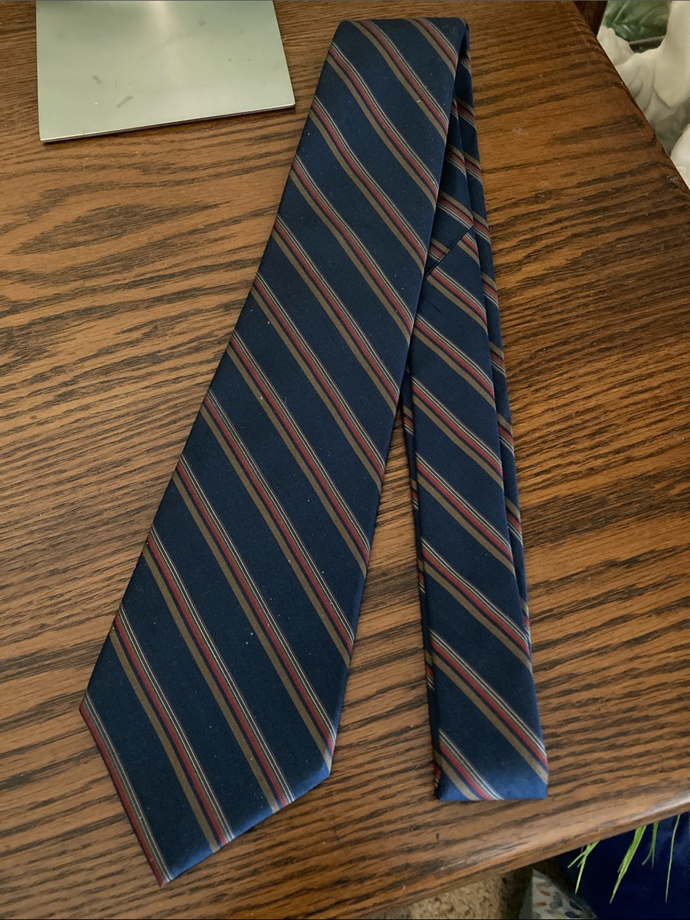 Christian Dior EUC Vintage Navy Silk Tie with Red and Tan Diagonal Stripes